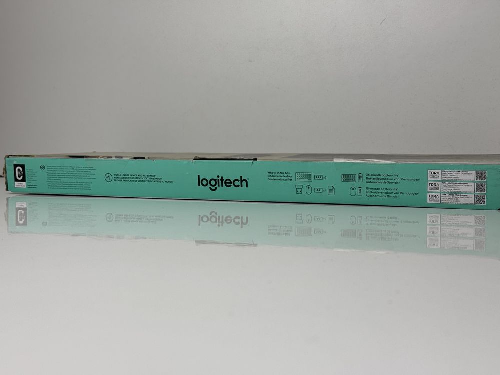 Клавіатури та миша Logitechі Wireless Slim Combo MK470 Graphite