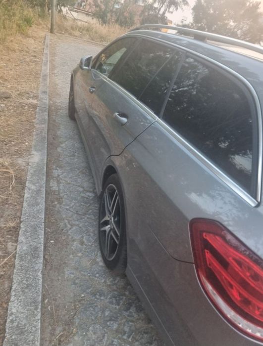 Mercedes e 300 a brilhar