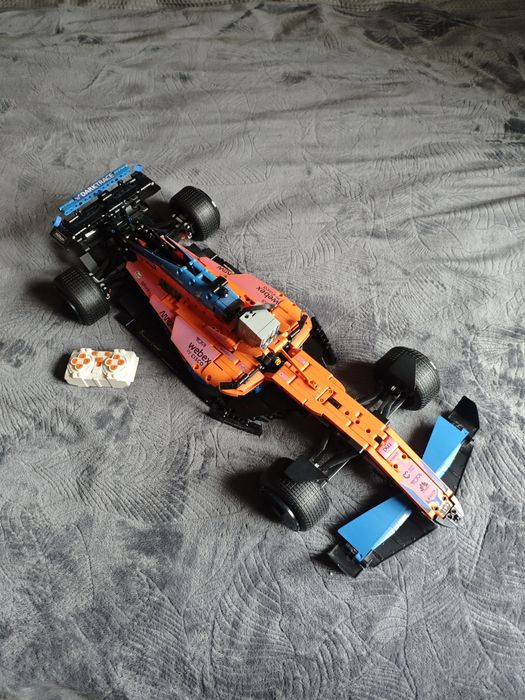 Klocki LEGO Replika Technic 42141 Samochód wyścigowy McLaren Formula 1