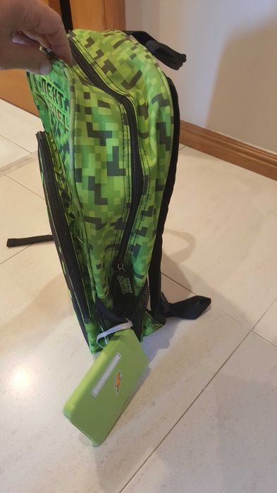 Mochila crianca como nova muito espaco