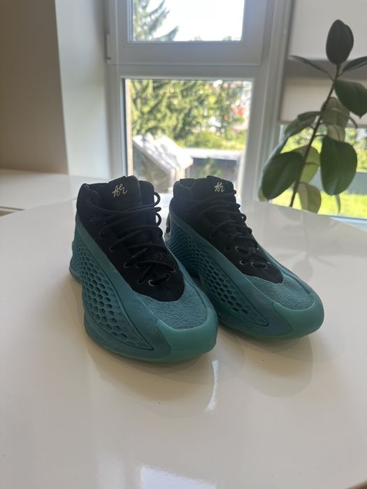 Баскетбольні кросівки Adidas Anthony Edwards 1