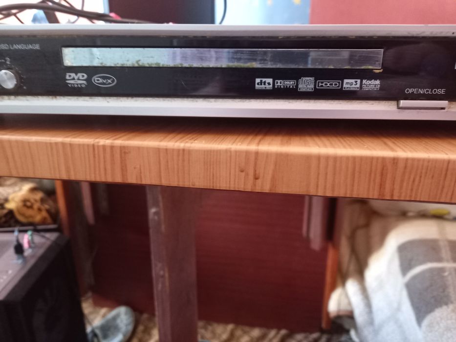 Продам DVD плеєр