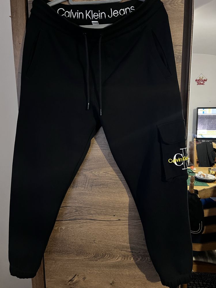 Spodnie  dresowe Kalvin Klein Jeans r 38/zm na 170cm