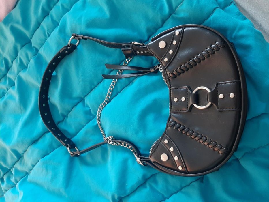 Mała czarna torebka