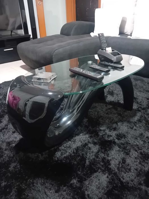 Mesa de centro em vidro