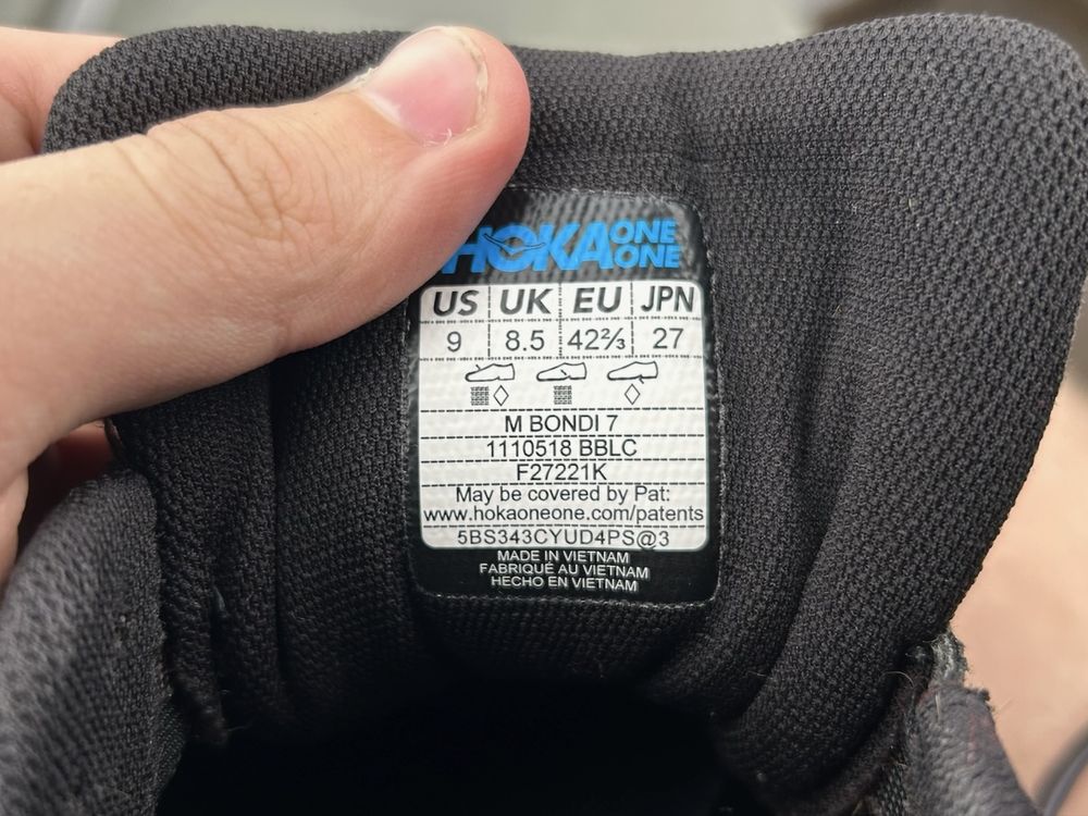 Оригінал! Кросівки Hoka Bondi 7 42.5 розмір 03554