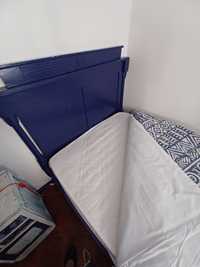 Cama corpo e meio azul