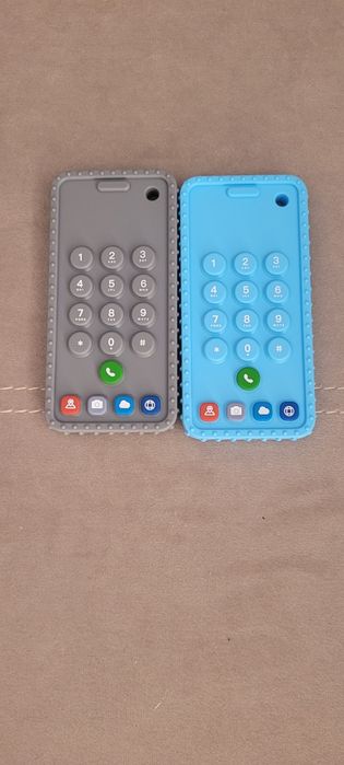 Gumowa zabawka w kształcie telefonu : 2 sztuki w zestawie