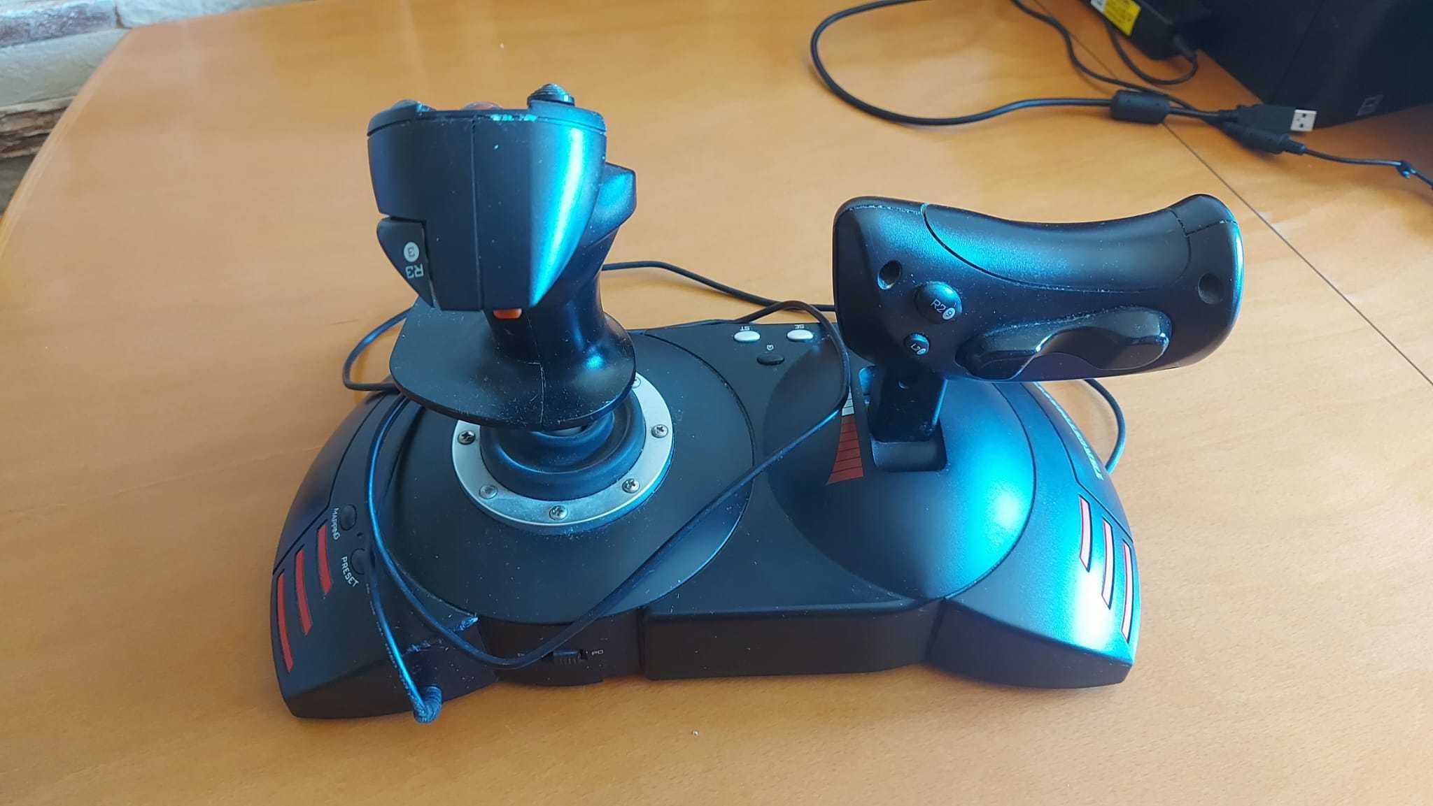 Joystick Thrustmaster