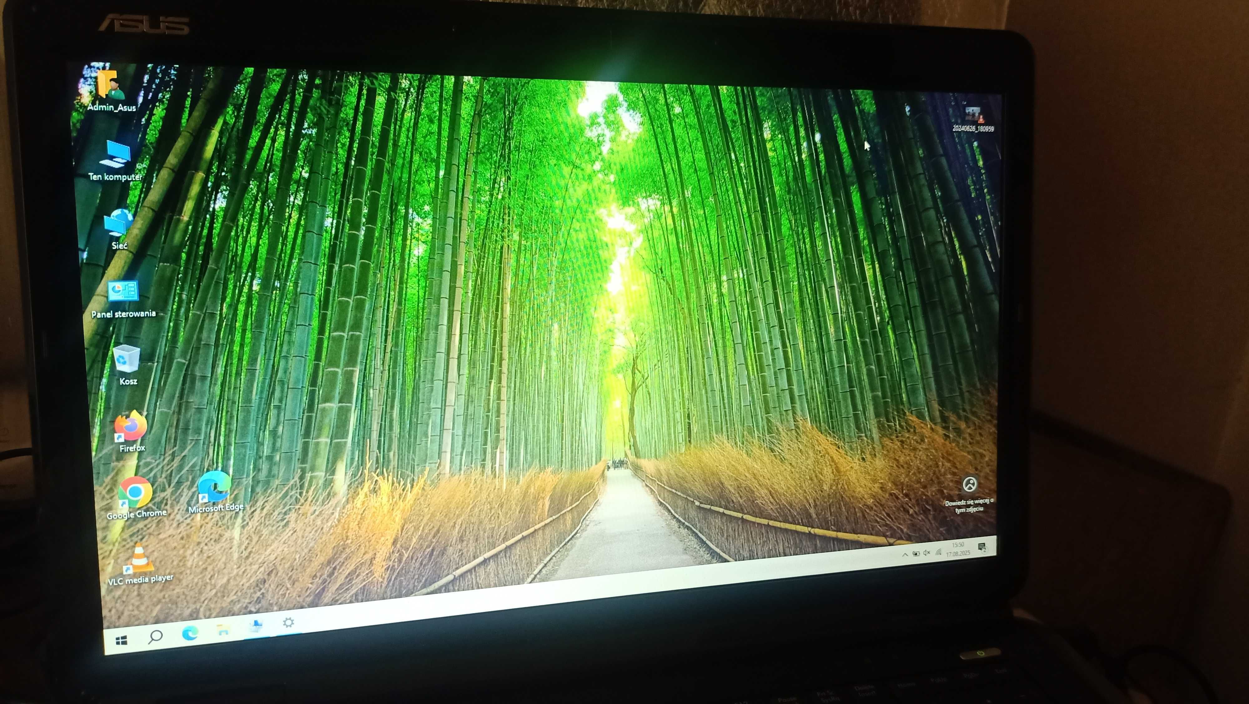 Laptop Asus K70IO 17,3" IntelCore 2 Duo, RAM 4GB, HDD320 GB