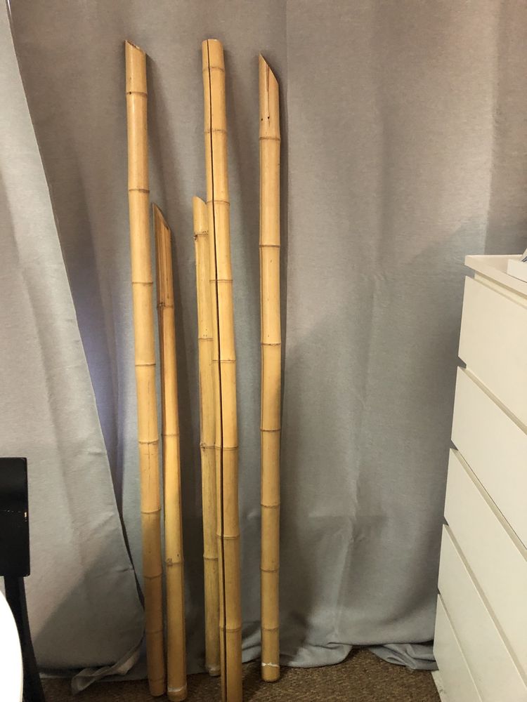 Poste de bambu decoração