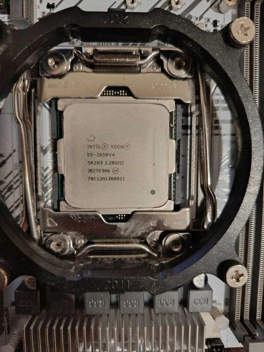 комплект: материнська плата X99 PR9-H + процесор Intel Xeon