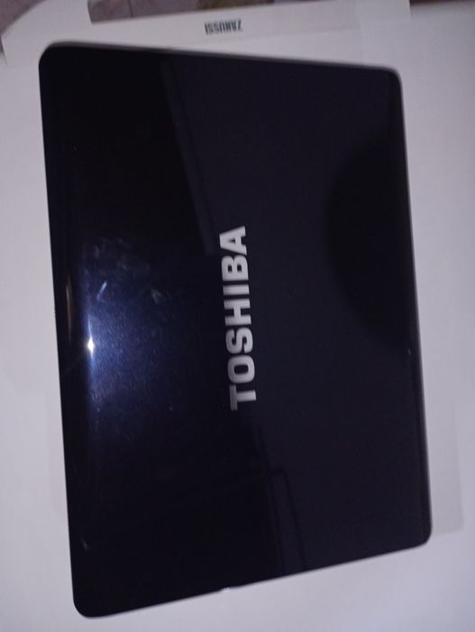 Portátil Toshiba Avariado.