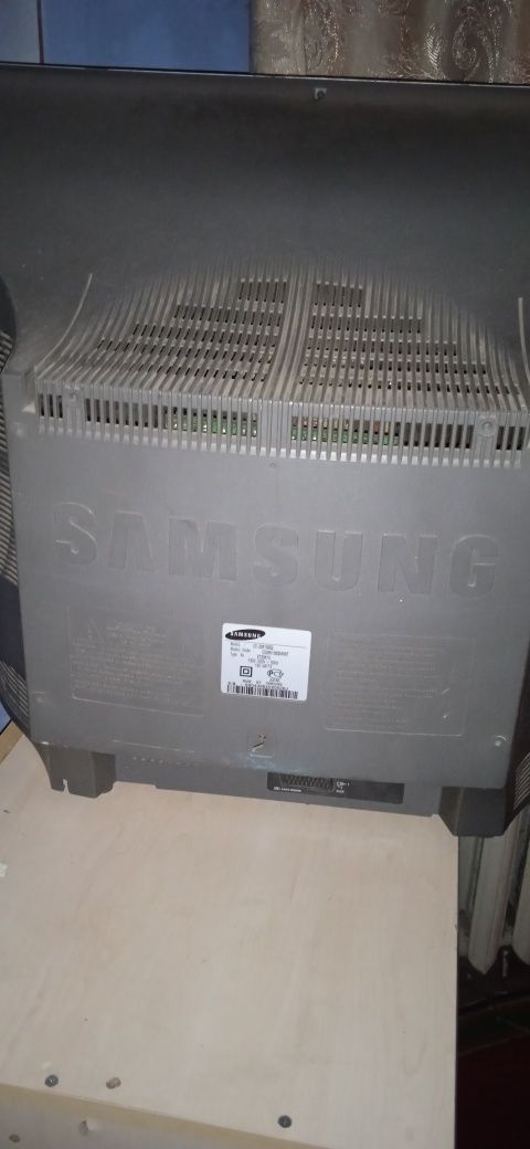 Продам телевизор Samsung CS-29K0MQQ