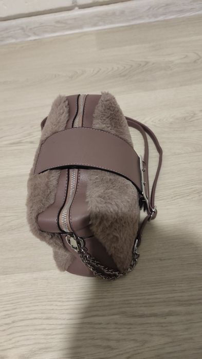 Клатч з екошкіри та екохутра