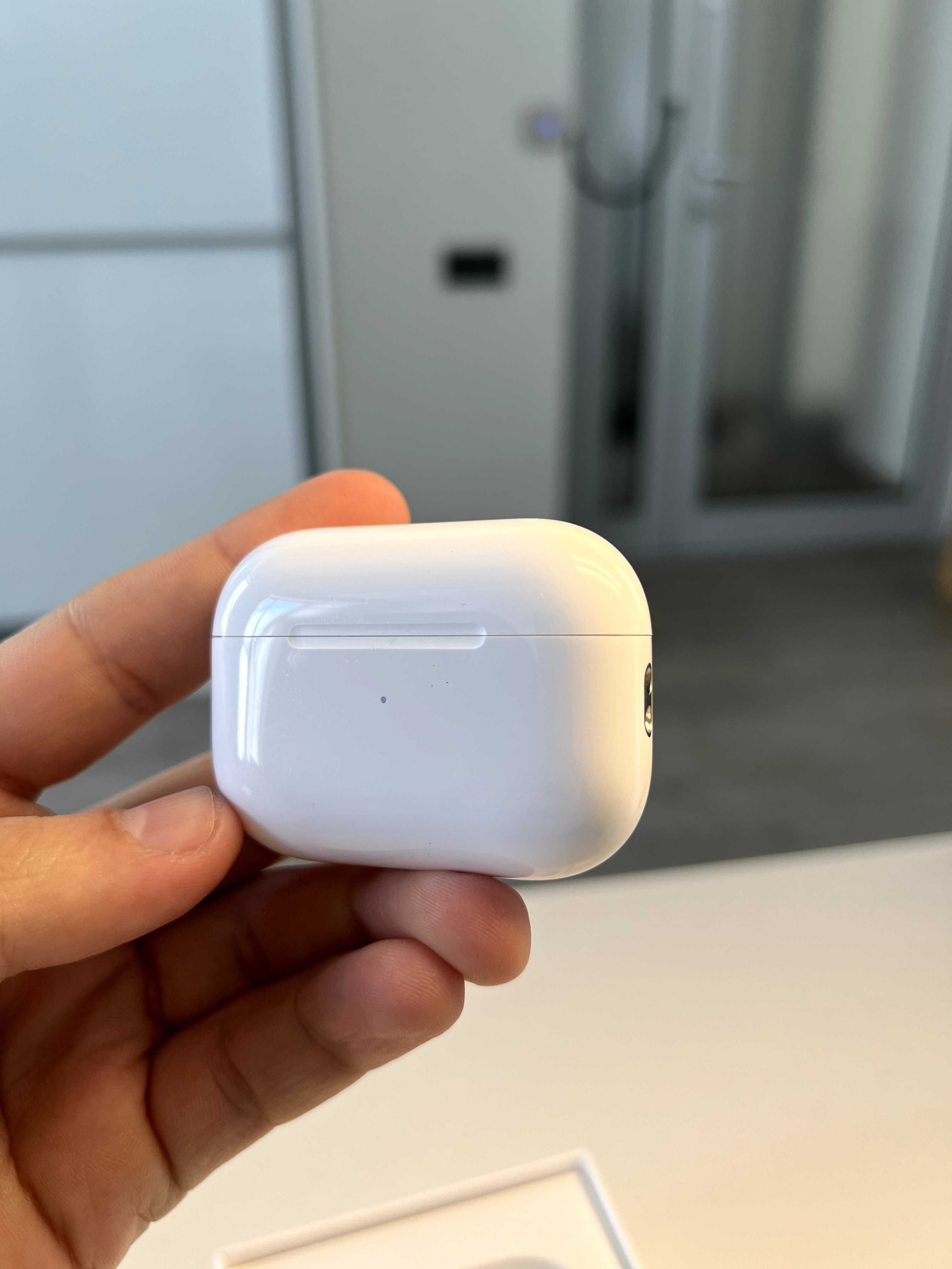 Оригінальні навушники TWS Apple AirPods Pro 2nd generation (MQD83)