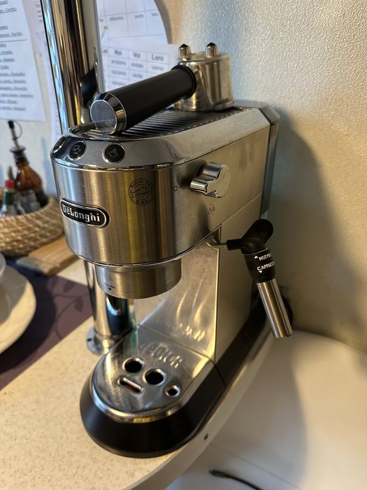 Кавоварка Delonghi EC 685