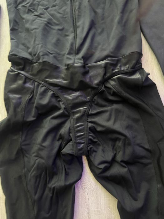 Продам одяг для фитнесу(топ, лосини, комбез)