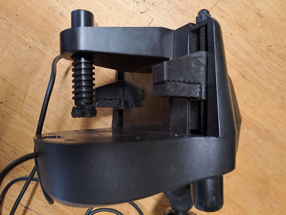 Vendo volante loghitec g29 com mudanças