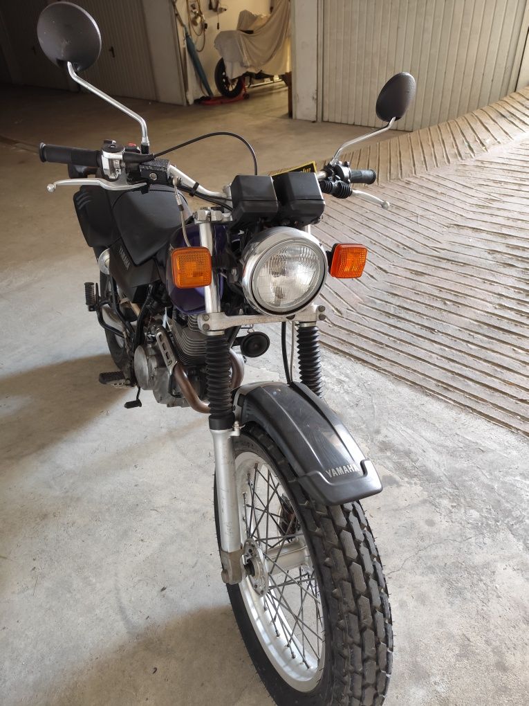 Yamaha TW 125 ( c/ motor serow 225)