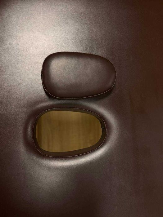 Продається дерев'яний масажний стіт