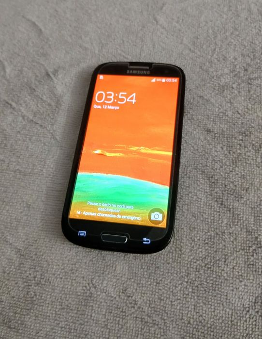 Samsung Galaxy S3 Modelo nas Fotos