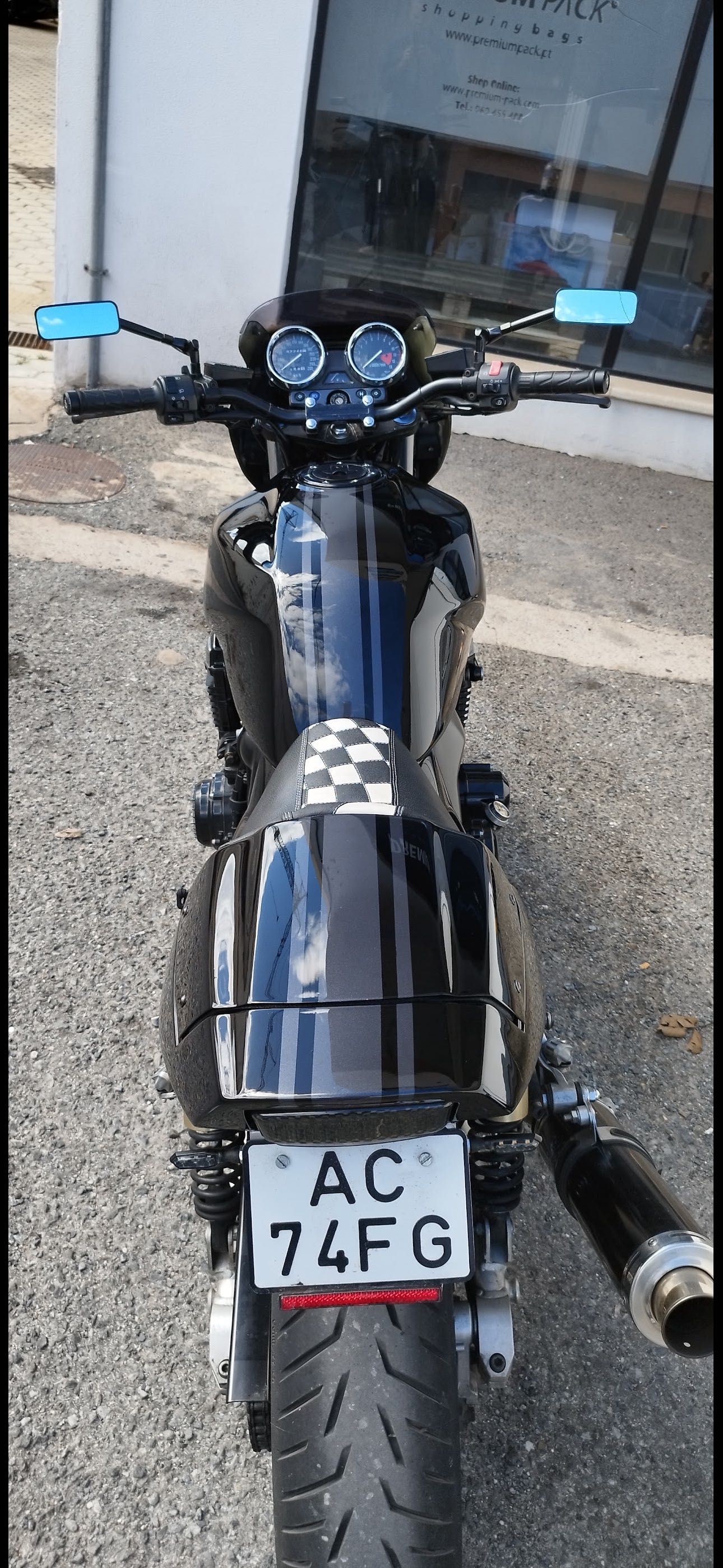 Kawasaki ZRX 1100