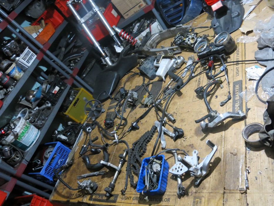 Cylindry i tłoki Hyosung GT/GTR 650