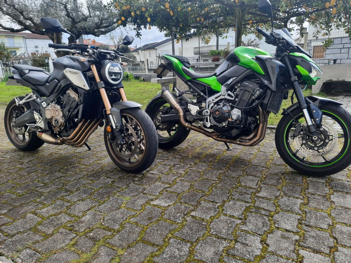 Kawasaki Z900 supernaked
