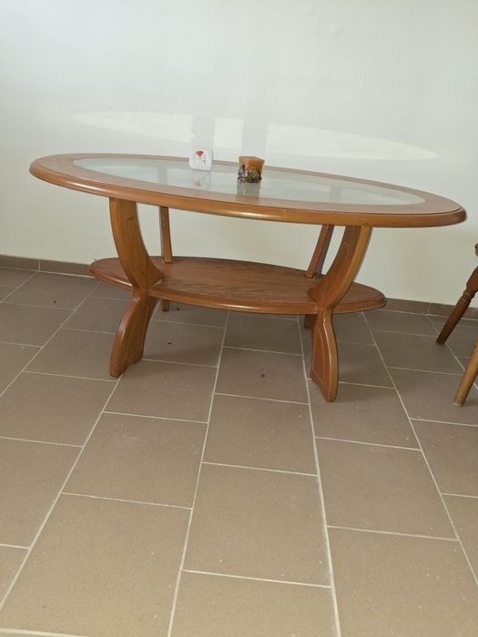 Sprzedam Stolik z szybą