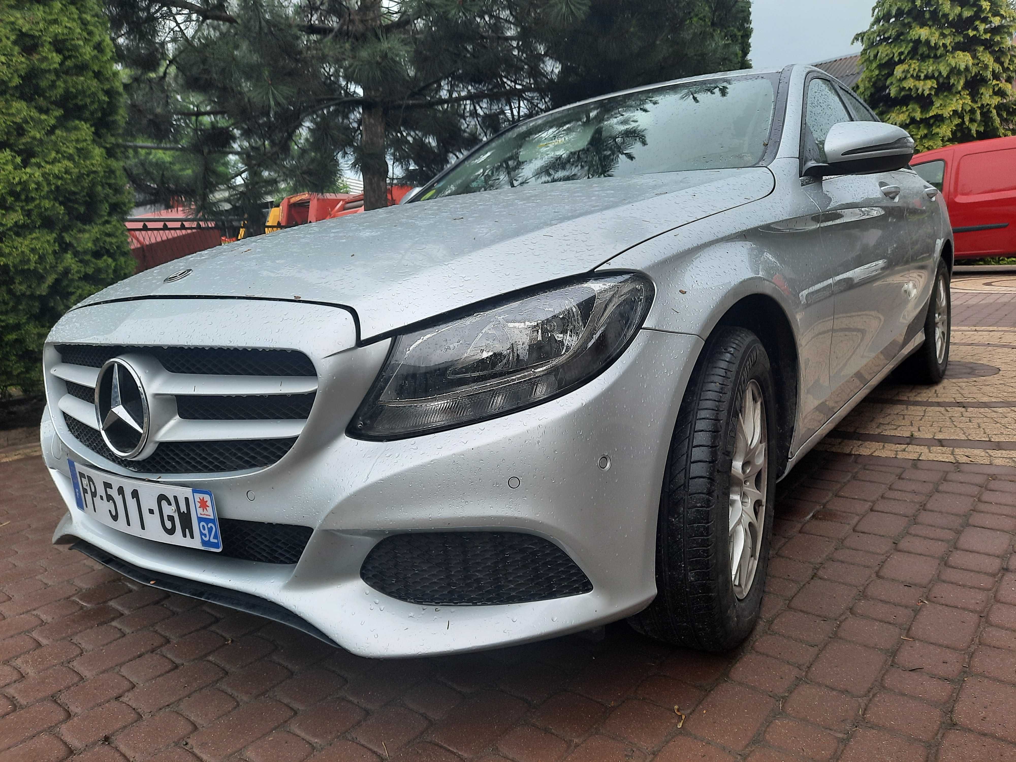 Sprzedam mercedes benz classe C 2018 r.