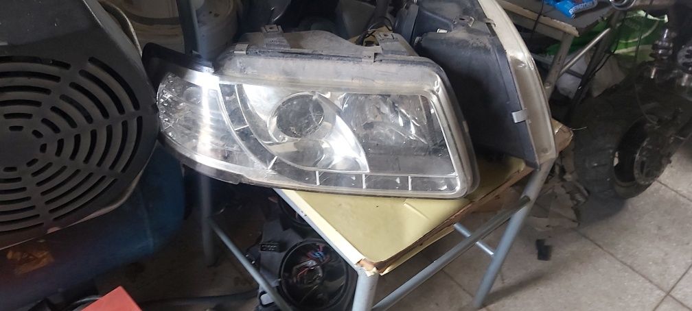 Farois/ oticas led Angel Audi a3 2002