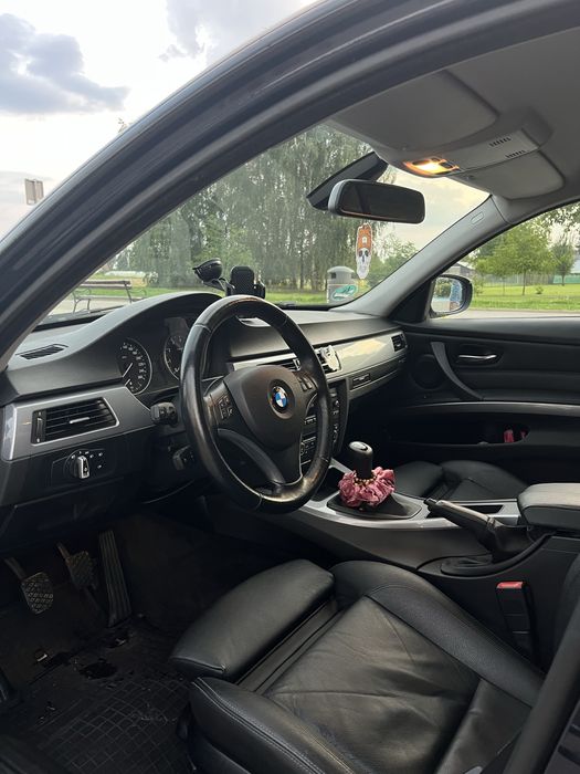 BMW E90 325IX 218km polift