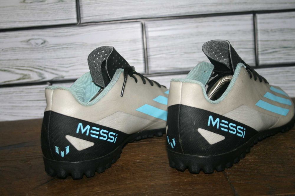 Кроссовки сороконожки  Adidas Messi 44 р. (27,5 см)