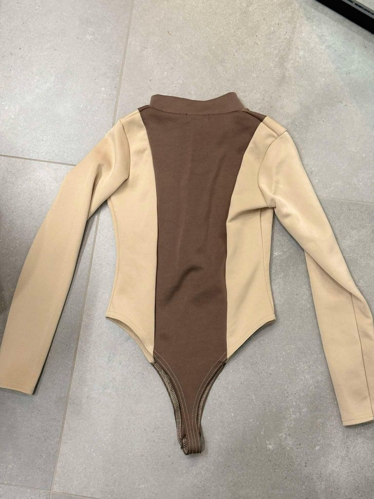 Body na zamek brązowo beżowe eleganckie obcisłe