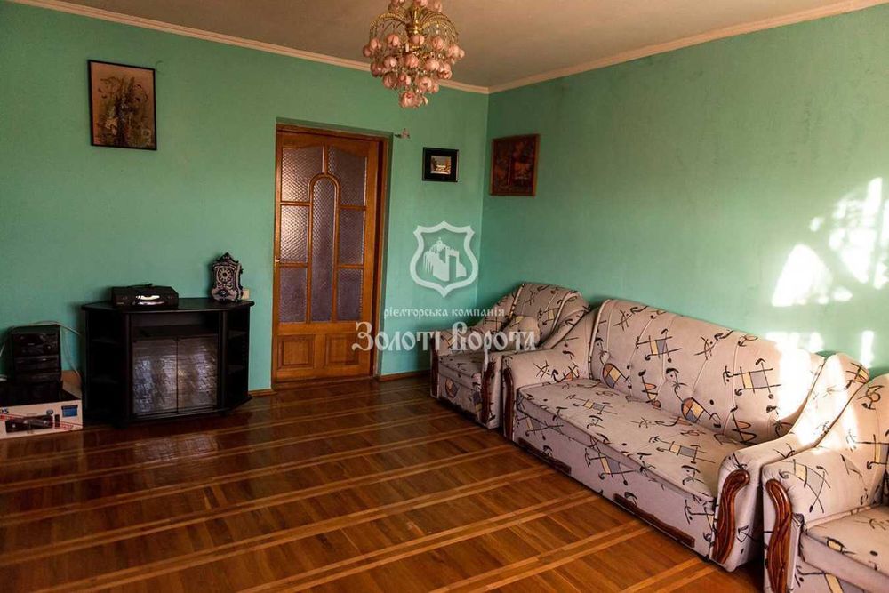 40-ва садова, Славутич, Осокорки,10 хв до метро, будинок 3х поверховий