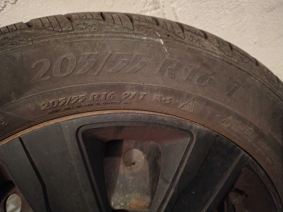 Koła zimowe Honda R16 [64,1mm; 5x114,3]oponyR16/205/55 matador r17 6mm