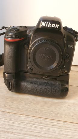 Nikon D600 pełna klatka