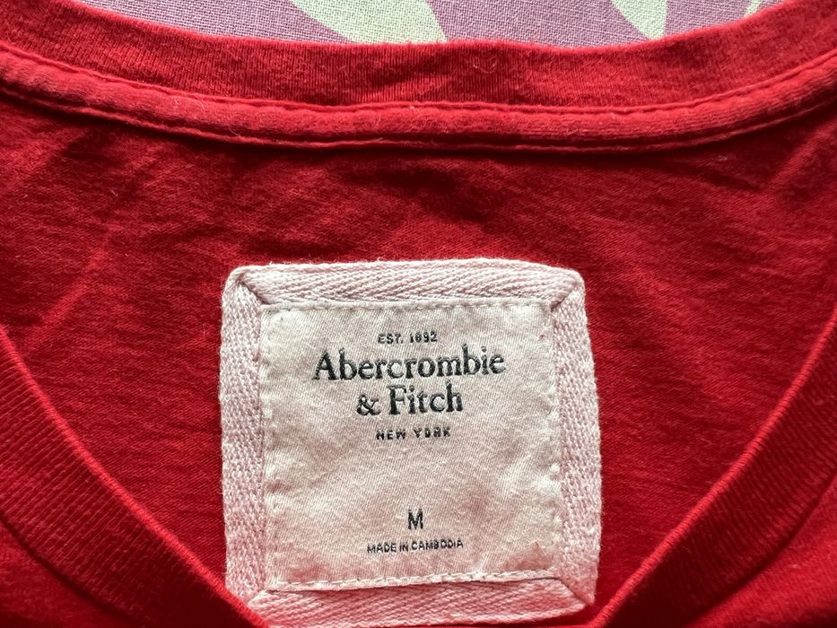 Tshirt czerwony Absrcrombie&Fitch