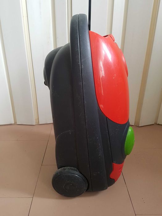 Odkurzacz ELEKTROLUX Z 1115 . MC2 . 1350 W .
