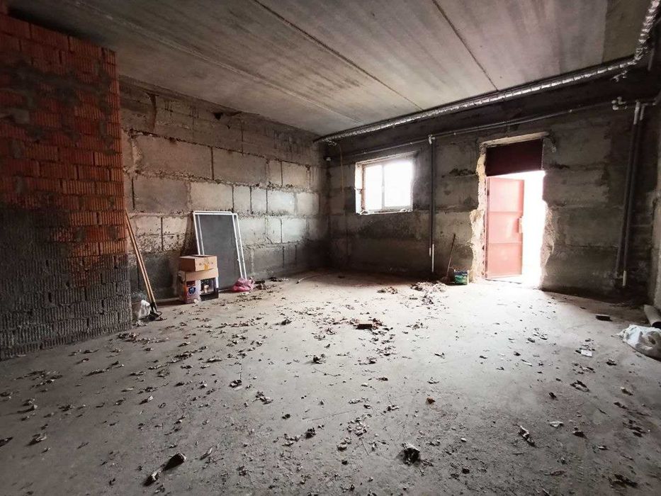 Приміщення. Офіс. Комерційне приміщення