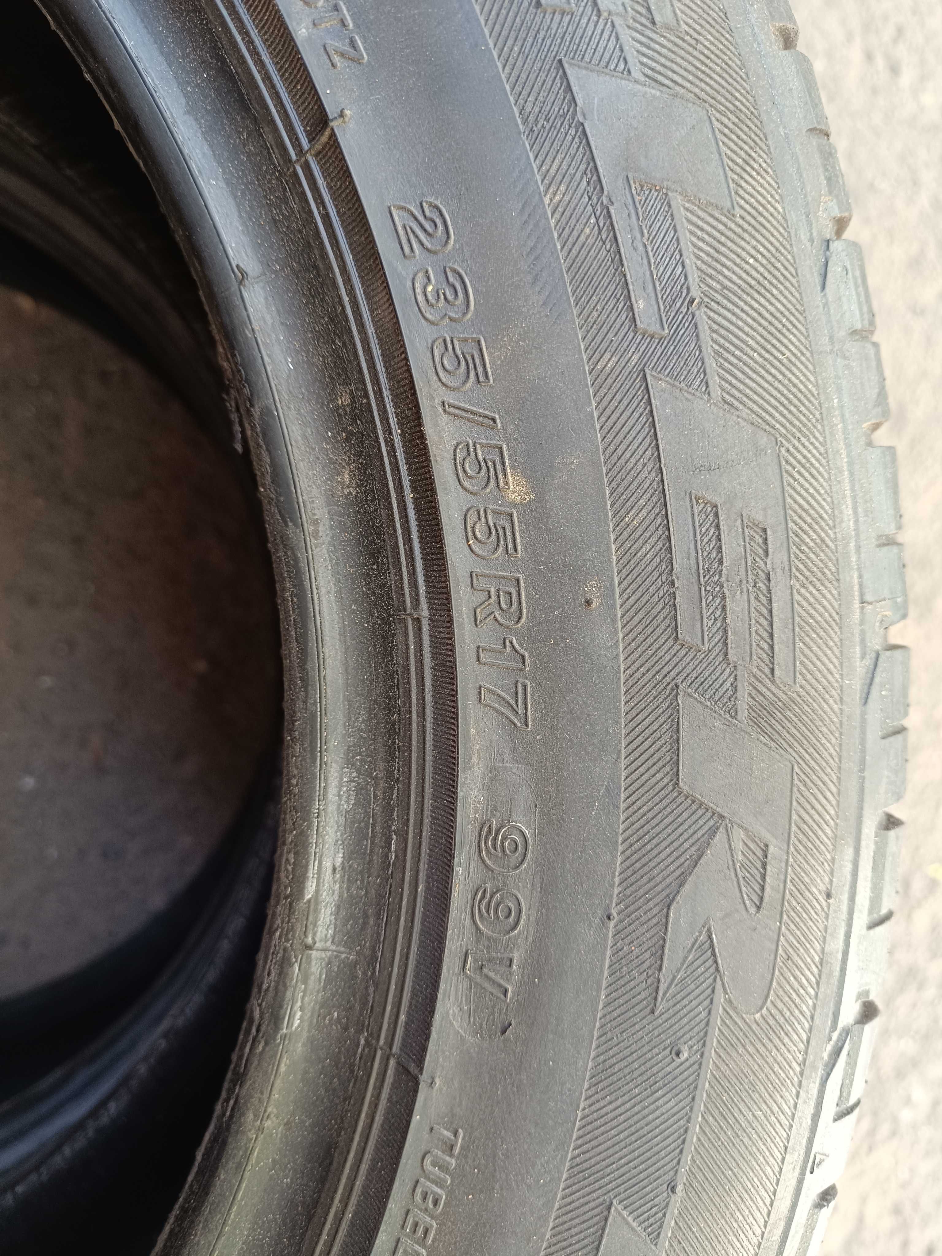 Резина Bridgestone 235/55/17