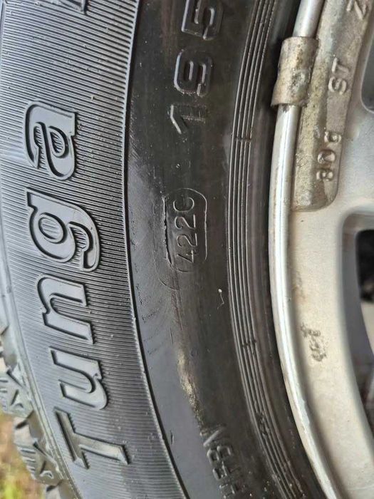 Koła felgi z oponami Audi 80 B4 zimowe