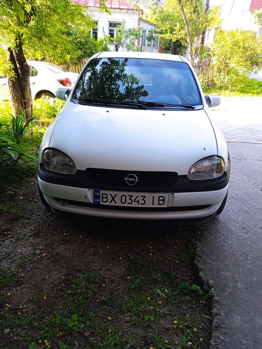 Опель Корса Б бензин