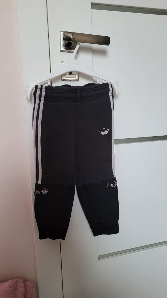 Dres chłopięcy adidas 86