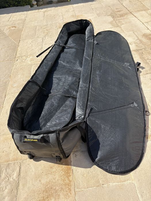 Capa Dakine para transporte de varias pranchas de surf