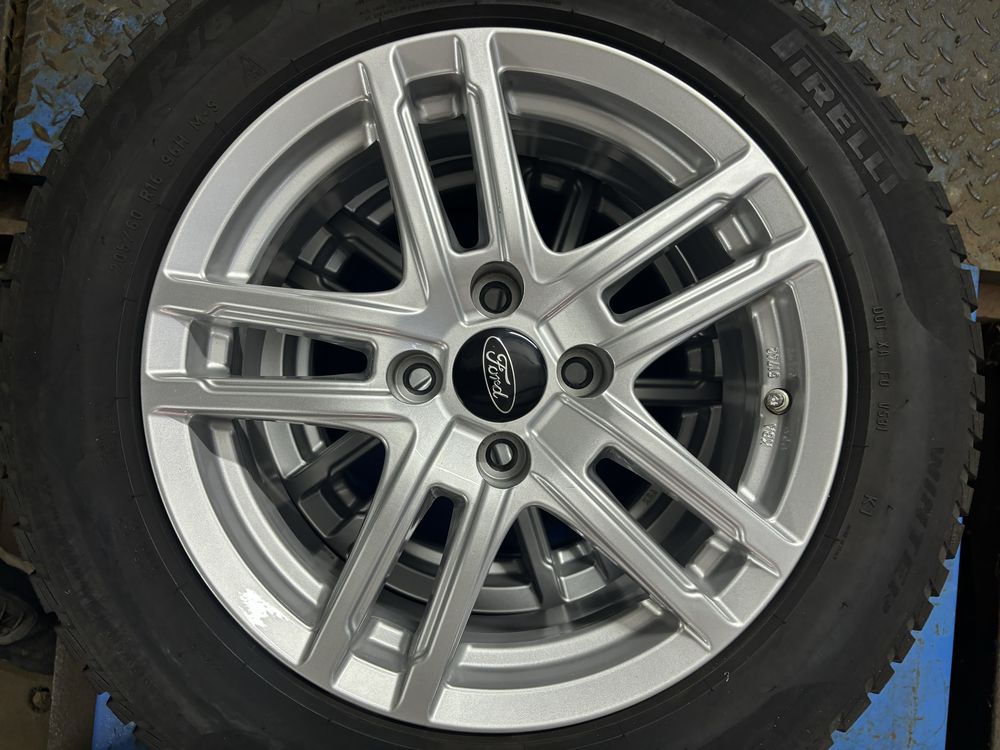 Koła zimowe 16" Ford EcoSport 4x108 205/60r16 Pirelli