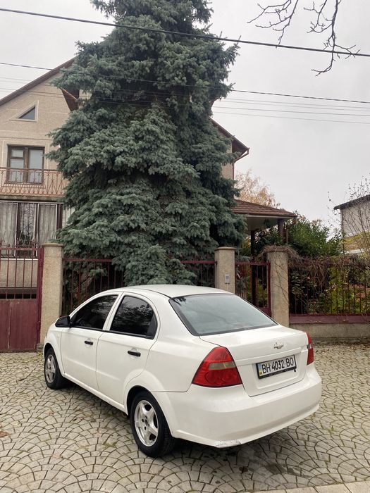 Chevrolet aveo 2008 год