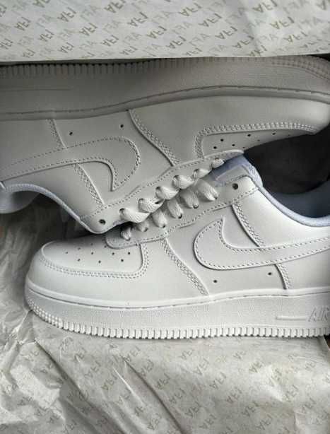 Nike Air Force 1 Low '07 White 36.5