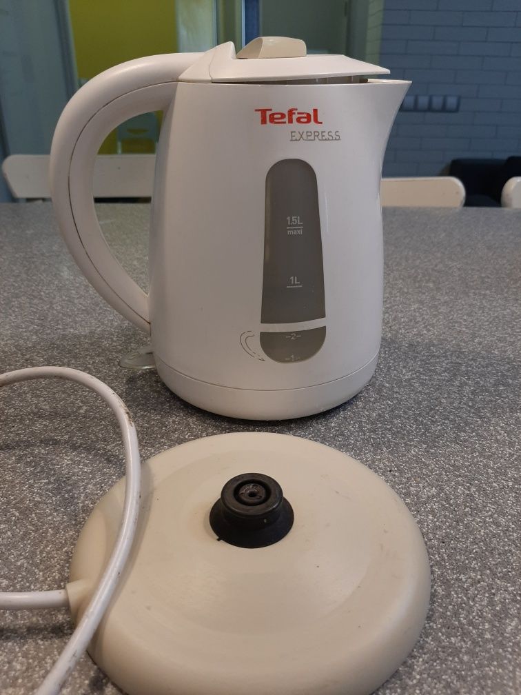 Электрочайник Tefal KO 299